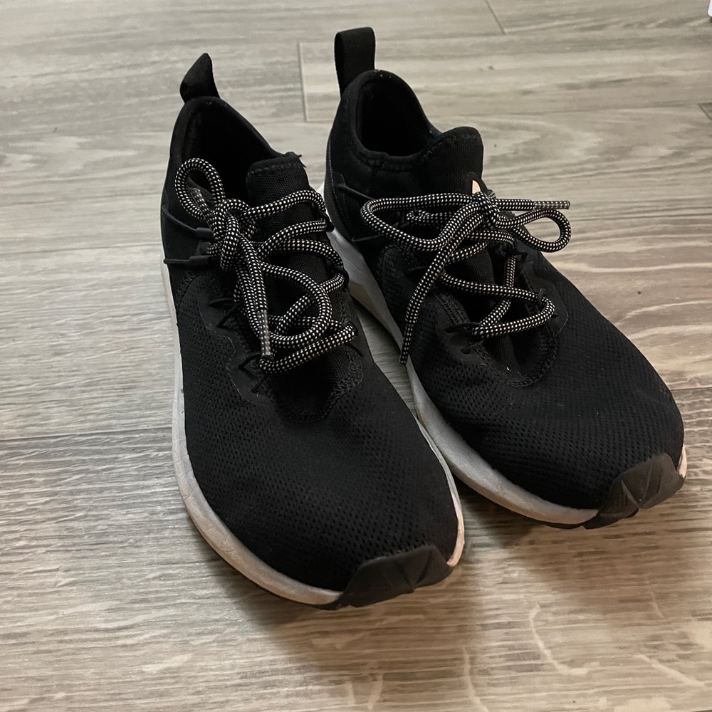 tennis shoes